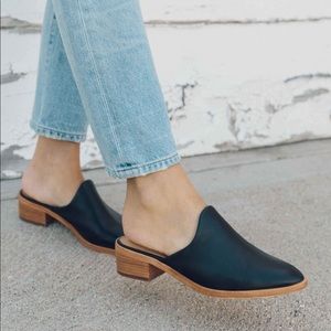 Soludos Venetian Black Leather Mule